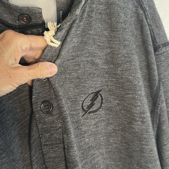 NEW Salute Levelwear NHL Tampa Bay Lightning Long Sleeve Polo Grey XXL Hockey - Picture 3 of 12